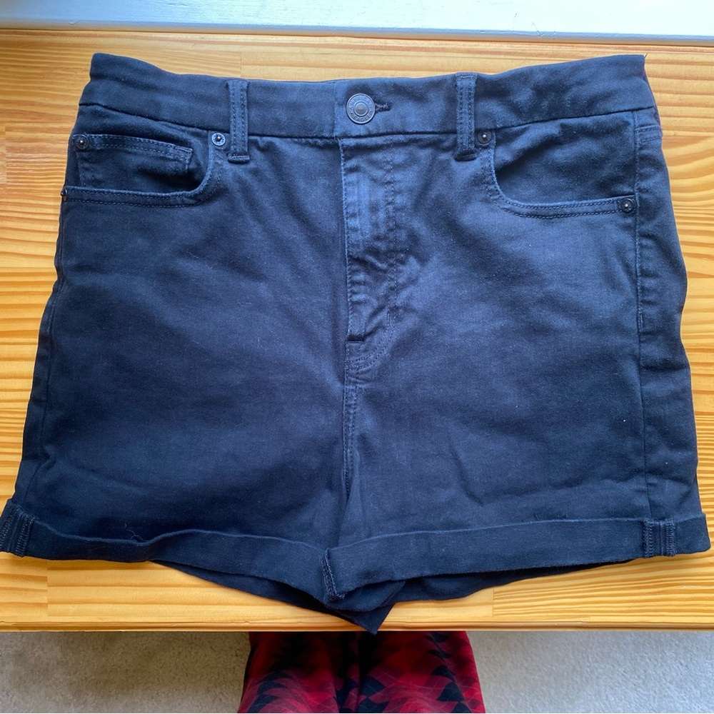 American Eagle High Waisted Black Women’s Shorts